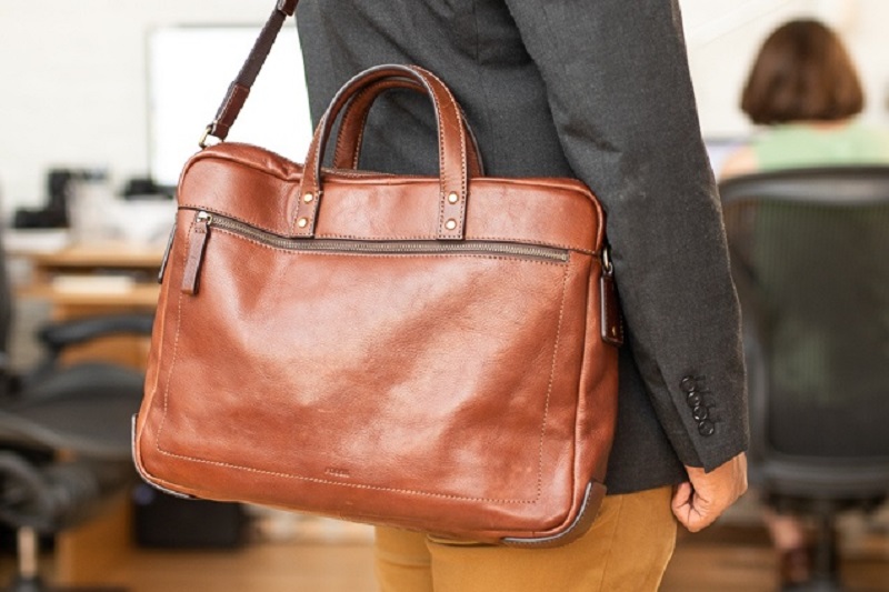 Reasons to Go for a Leather Briefcase