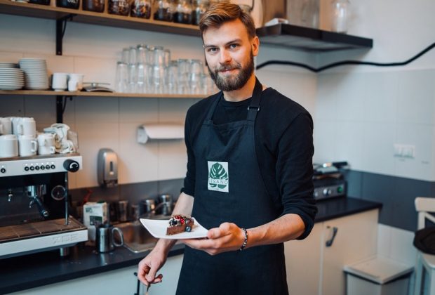 different styles of aprons